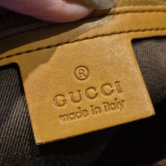 Gucci Tan Suede & leather Crossbody With Nailhead Accents.w:9,5"x9"×2.5"drop 19" - Picture 10 of 16